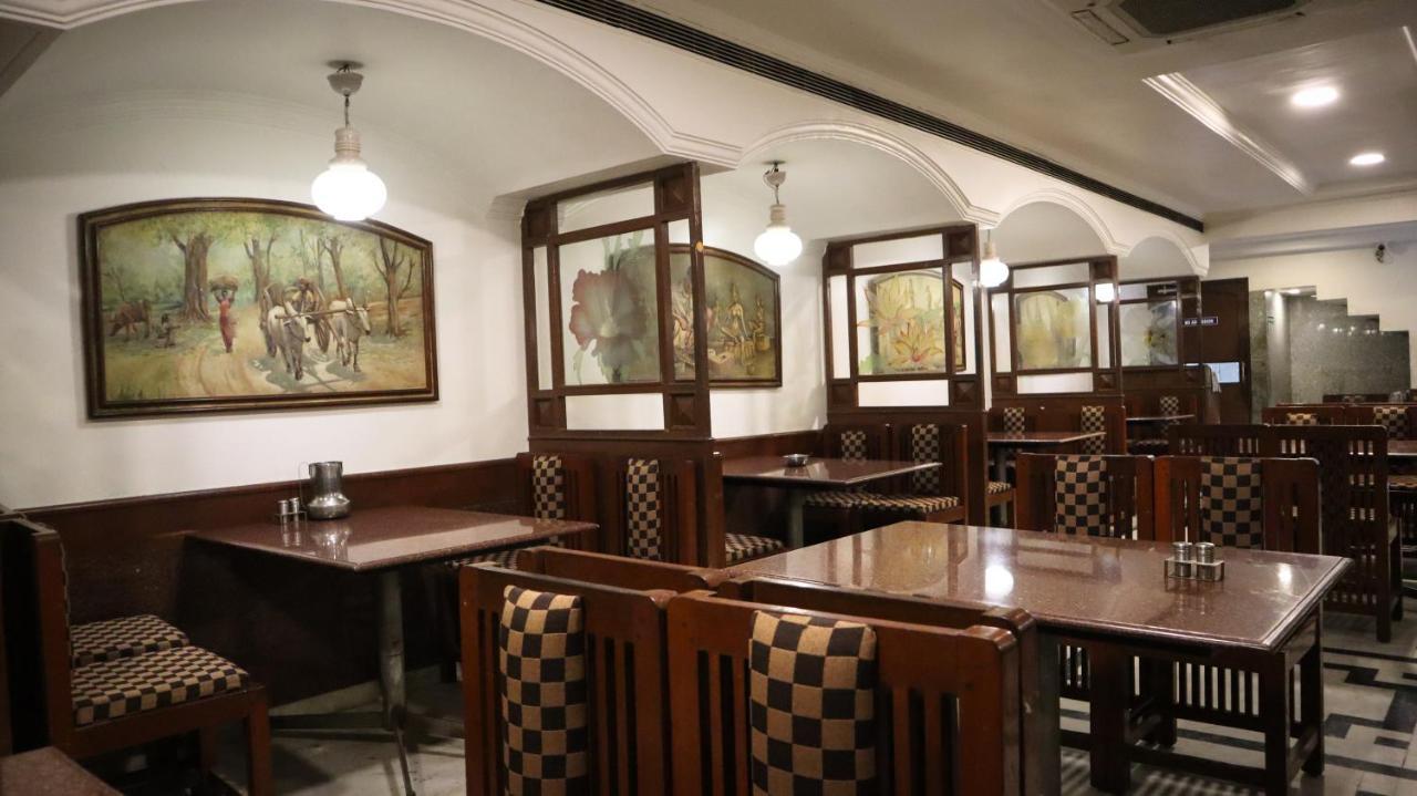 Hotel Aarathy Madurai Esterno foto